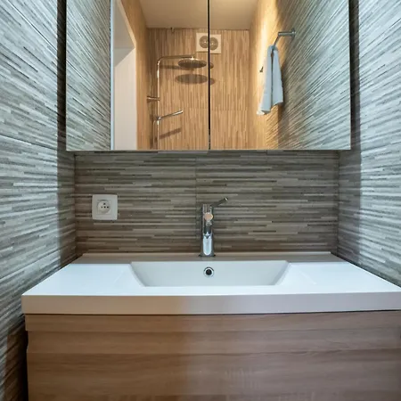 Apartment Gelsea With Parking And Terrace By Interhome Appartement *